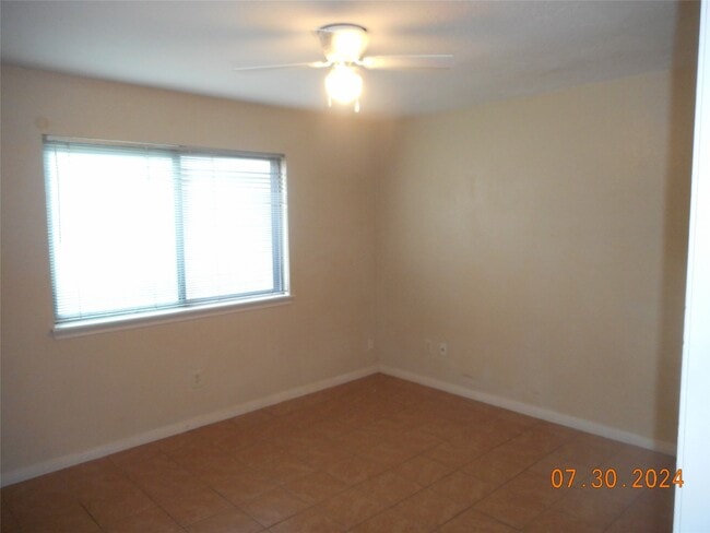 Building Photo - 12716 Hill Branch Dr