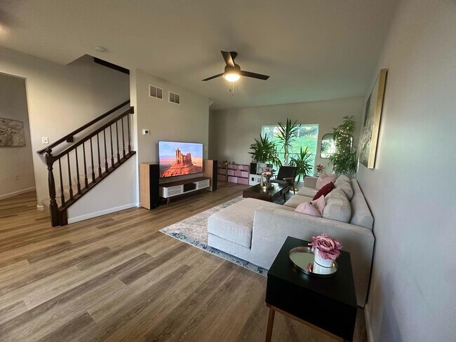Familyroom - 3381 Arbor Gardens Ct