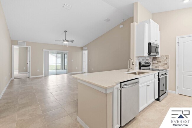 Foto del edificio - FULLY FENCED, LIKE NEW 4/3/2 ON A QUIET CUL-DE-SAC