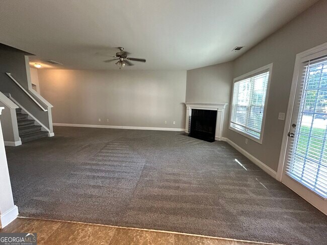 Building Photo - 5281 Apple Grove Rd NE