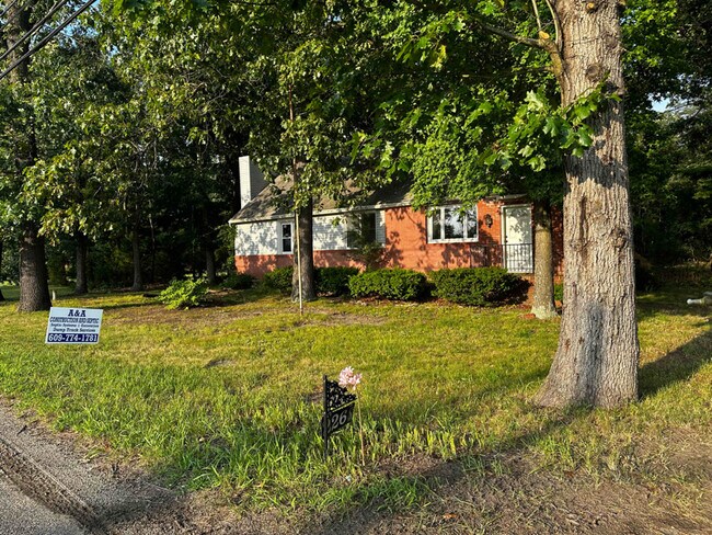 Building Photo - 226 S Tuckahoe Rd