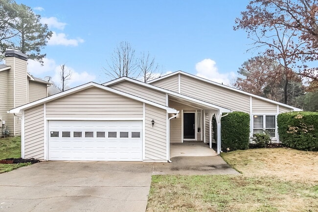 Building Photo - 2468 Mistletoe Ln SW