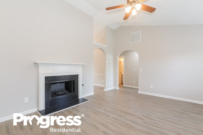 Foto del edificio - 10605 Day Lily Dr