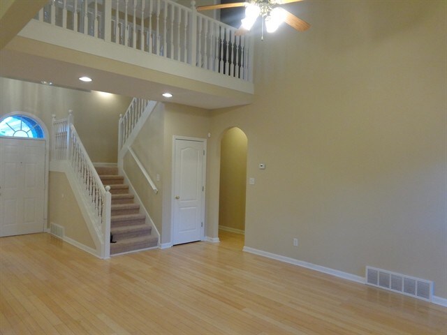 Building Photo - 10162 Lynham Dr