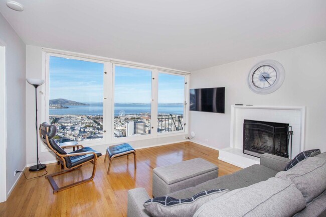 Foto del edificio - Top Level Stunning 1 Bedroom Furnished Fla...