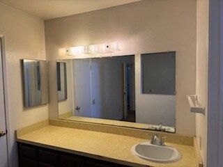 Foto del edificio - 7137 Mohawk St