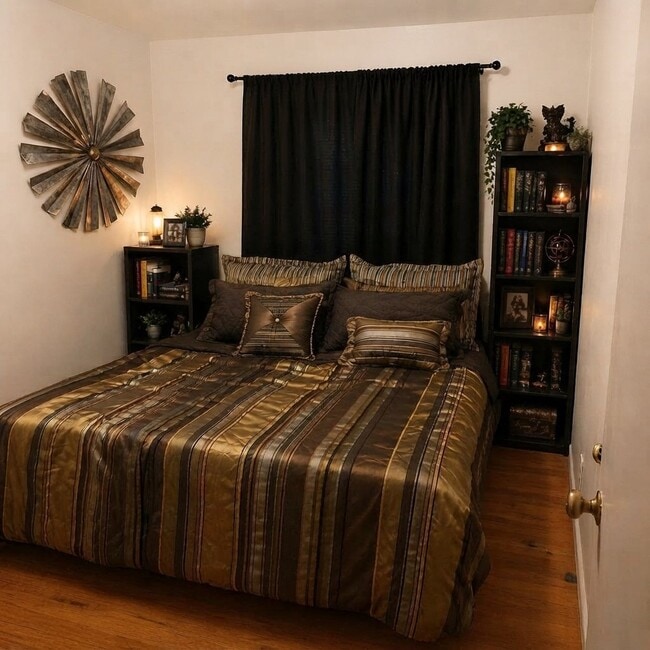 Building Photo - 4407 E 112 St