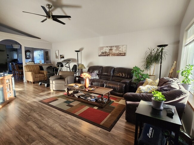 Foto del edificio - 5810 N Loraine St