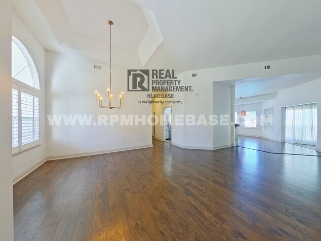 Building Photo - Live in Style: Elegant Retreat with Pool and Premium Features! South Crestview *Virtual Tour Avai...