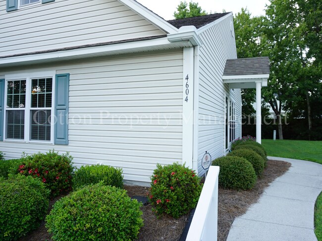 Foto del edificio - 2BR/2BA- Townhome in Wilmington near Monkey Junction - $1,500/month Pet friendly*