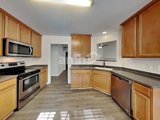 Foto del edificio - 1963 Trace Creek Dr