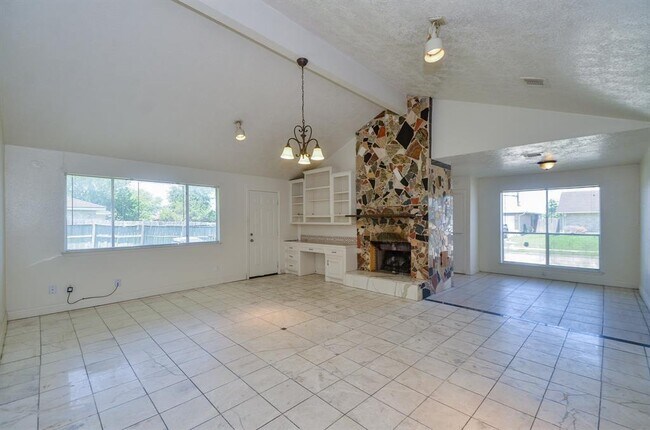 Building Photo - 1830 Freshmeadow Dr