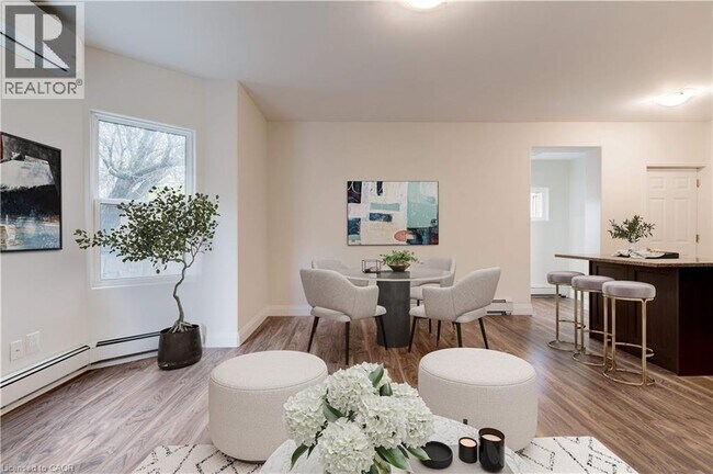 Building Photo - 152 Sanford Ave S