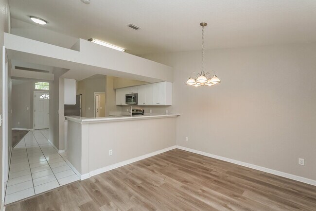 Foto del edificio - 11598 Heritage Way