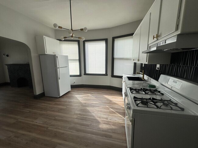 Foto del edificio - 2431 S 34th St