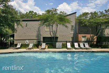 Foto del edificio - 8519 Southwestern Blvd