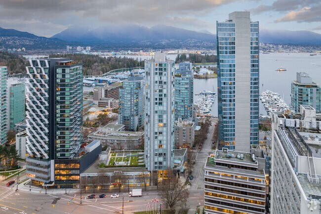 Photo aérienne - Bayview at Coal Harbour