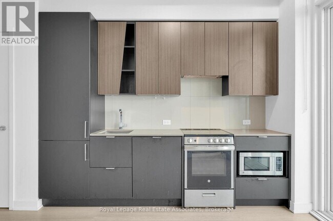 Photo du bâtiment - 3883 Quartz Rd