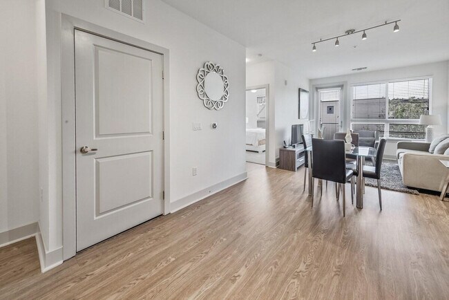 Foto del edificio - 4040 Twain Ave