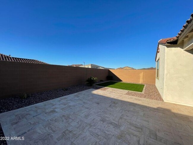 Foto del edificio - 12553 W Calle de Sol