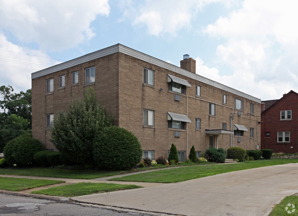 Foto del edificio - 6686 State Rd