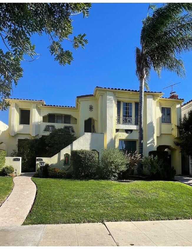 1074 S Ogden Dr Unit 1074, Los Angeles, CA 90019 Apartments in Los