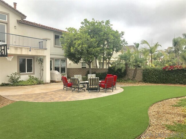 Foto del edificio - 5360 Greenwillow Ln