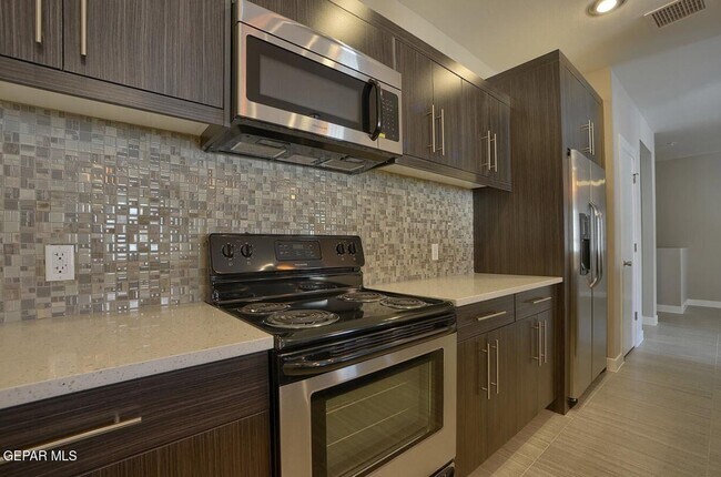 Foto del edificio - 410 Thorn Ave