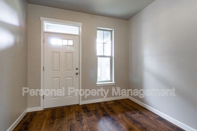Foto del edificio - 5912 NE 47th St