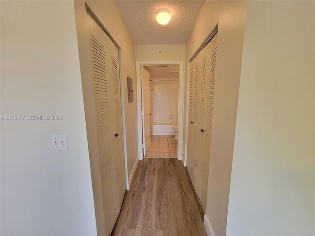 Foto del edificio - 4155 N Haverhill Rd