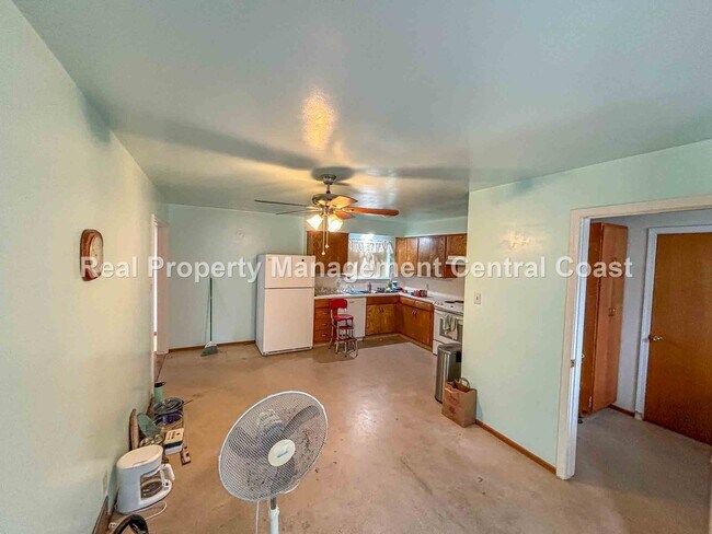 Foto del edificio - AVAILABLE JUNE - 4 Bed / 2 Bath Home locat...