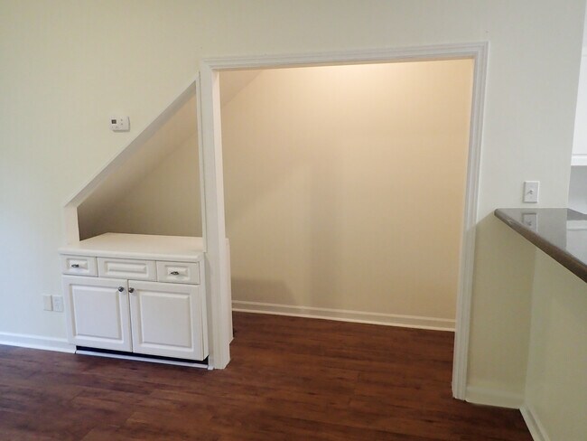 Foto del edificio - 5609 Moss Vine Pl