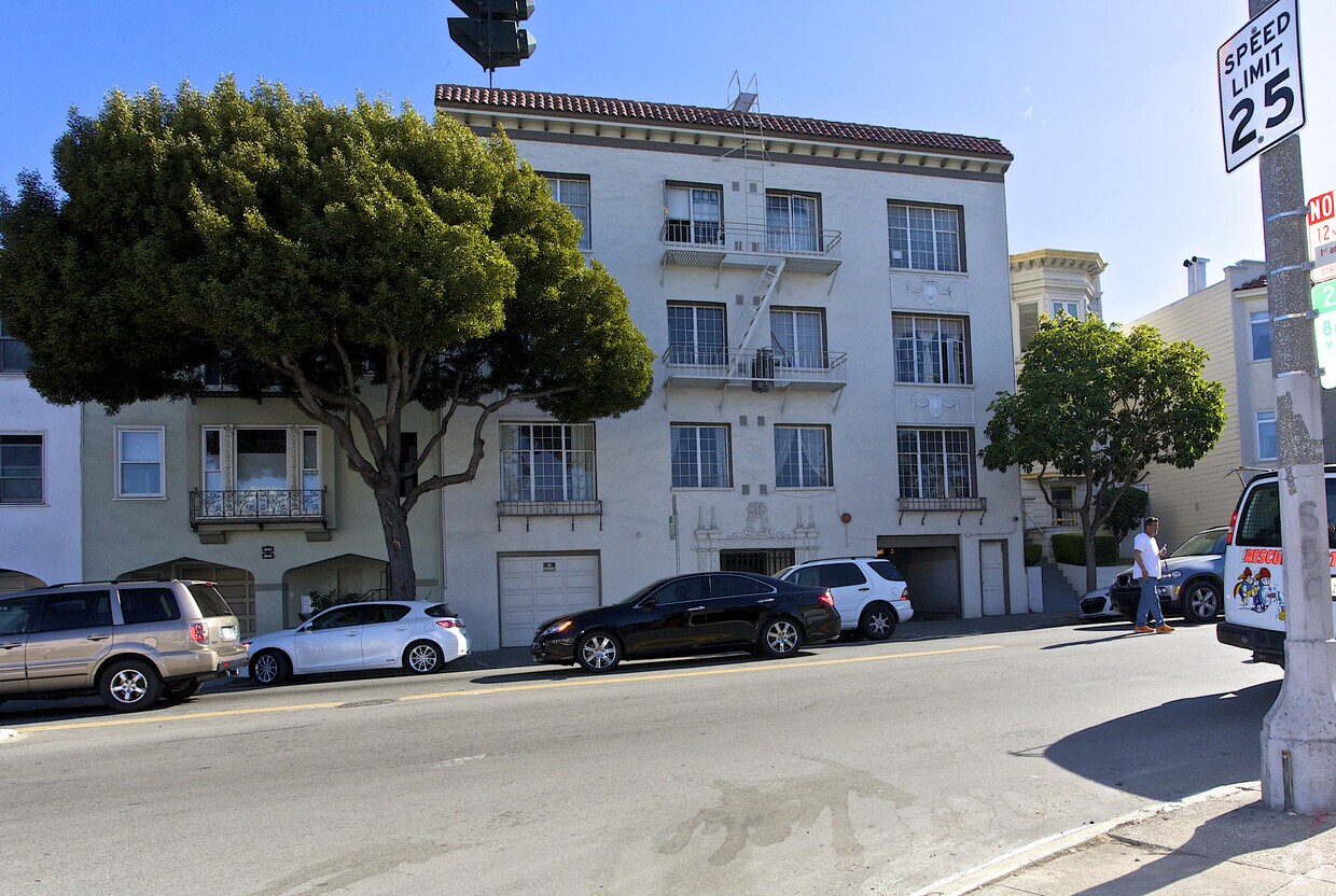 Building Photo - 2665-2669 Lombard St