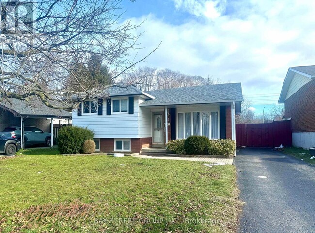 Photo du bâtiment - 55 Taylor Rd