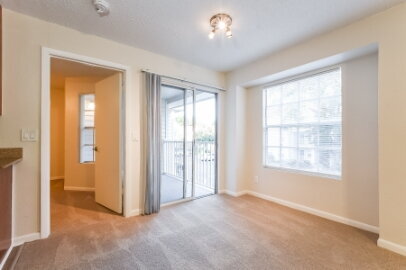 Foto del edificio - "Spacious 2-Bed Oasis with 2 Full Baths in Prime Orlando Location : 971 Sq Ft of Comfort!"