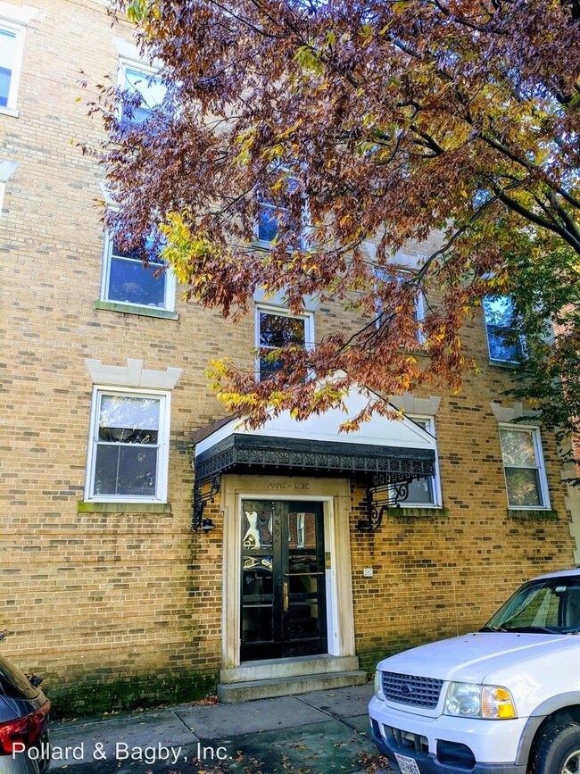 Building Photo - 707 N Colonial Ave