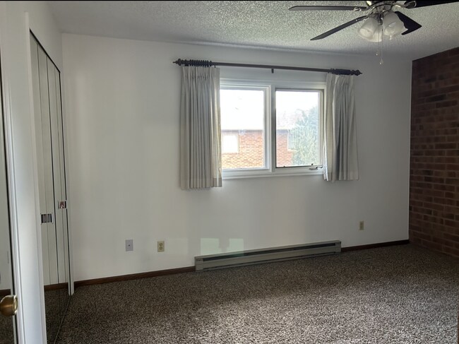 Foto del edificio - 2105 Chatalet Ln