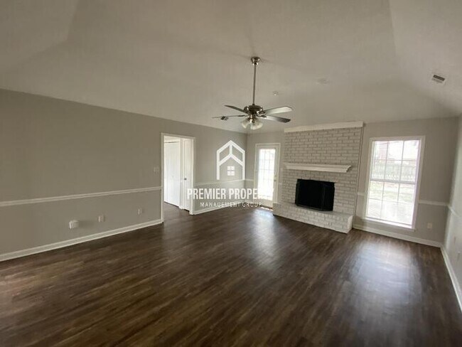 Foto del edificio - 951 Pine Birch Pl