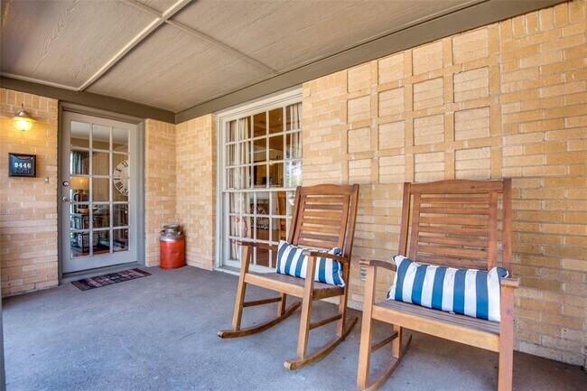 Foto del edificio - 9446 Waterview Rd