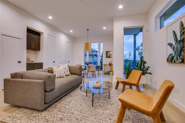 Foto del edificio - 419 W 9th St