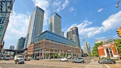 Building Photo - 17-3717 Bathurst St
