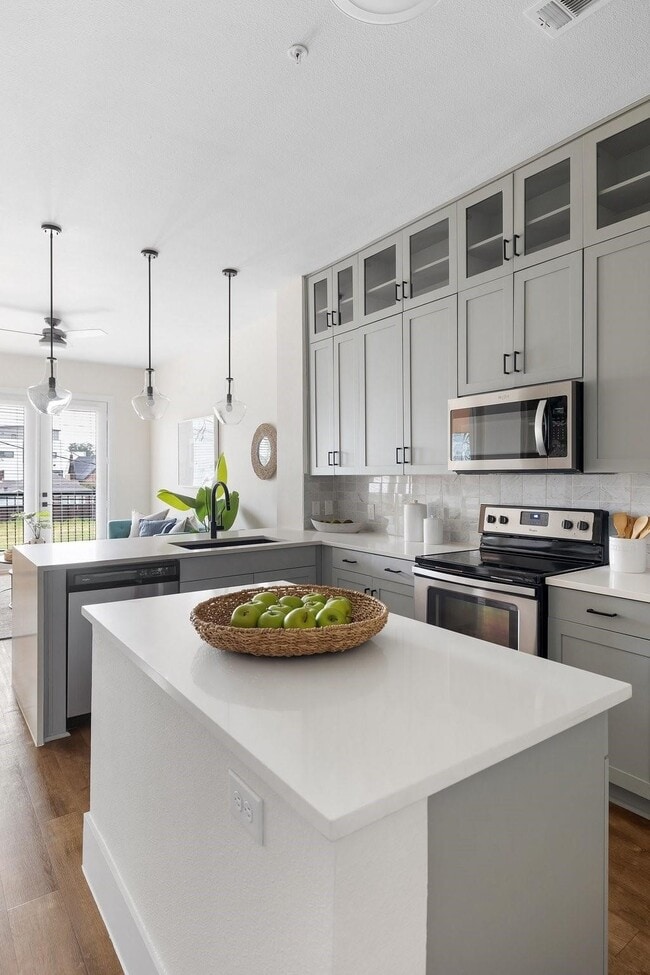 Building Photo - 1508 Blodgett St Building Photo - 1508 Blodgett St