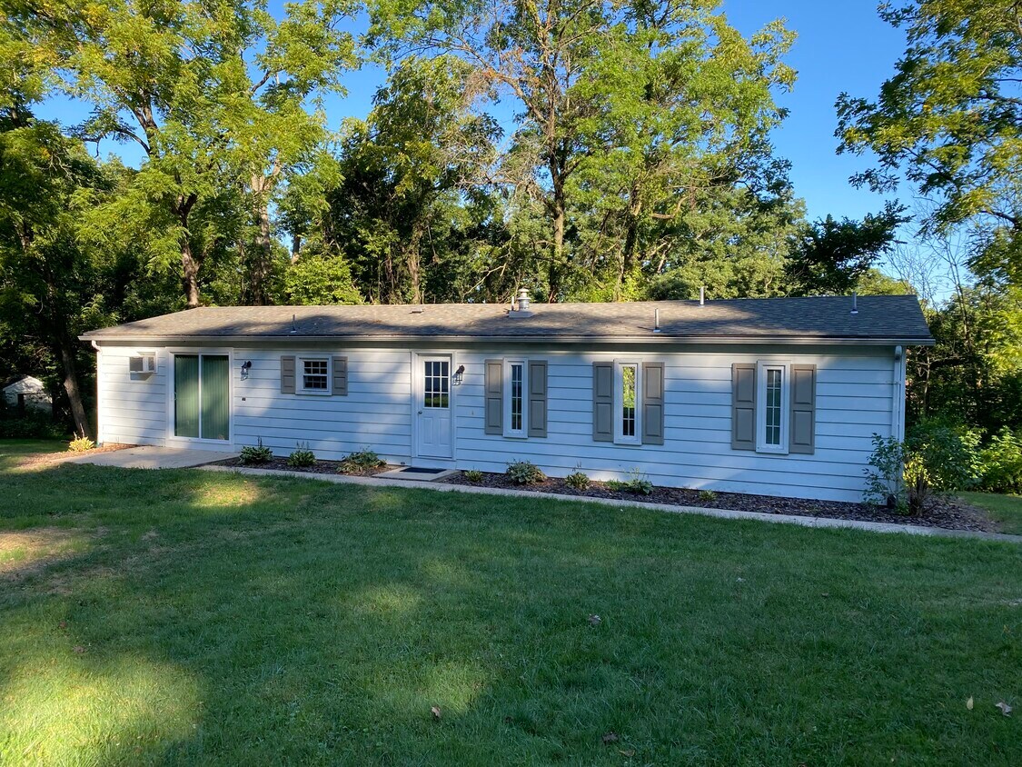Primary Photo - 1040 Milton Grove Rd N