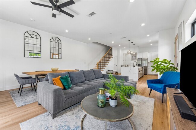Foto del edificio - 4008 Chapman St