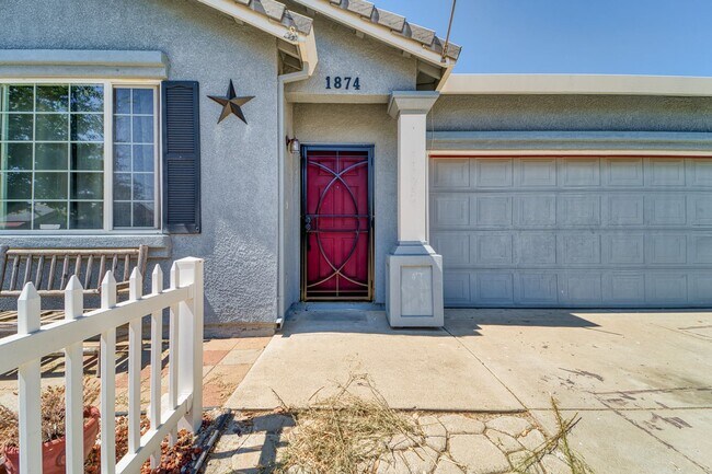 Foto del edificio - North Yuba City 3 bd 2 bath Home with solar