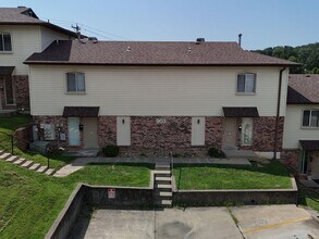 Building Photo - 903 Southwest Blvd