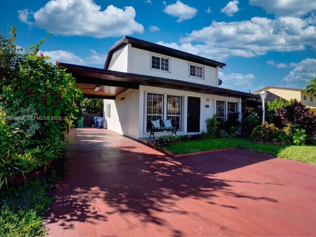 Foto del edificio - 5284 NW 193rd Ln