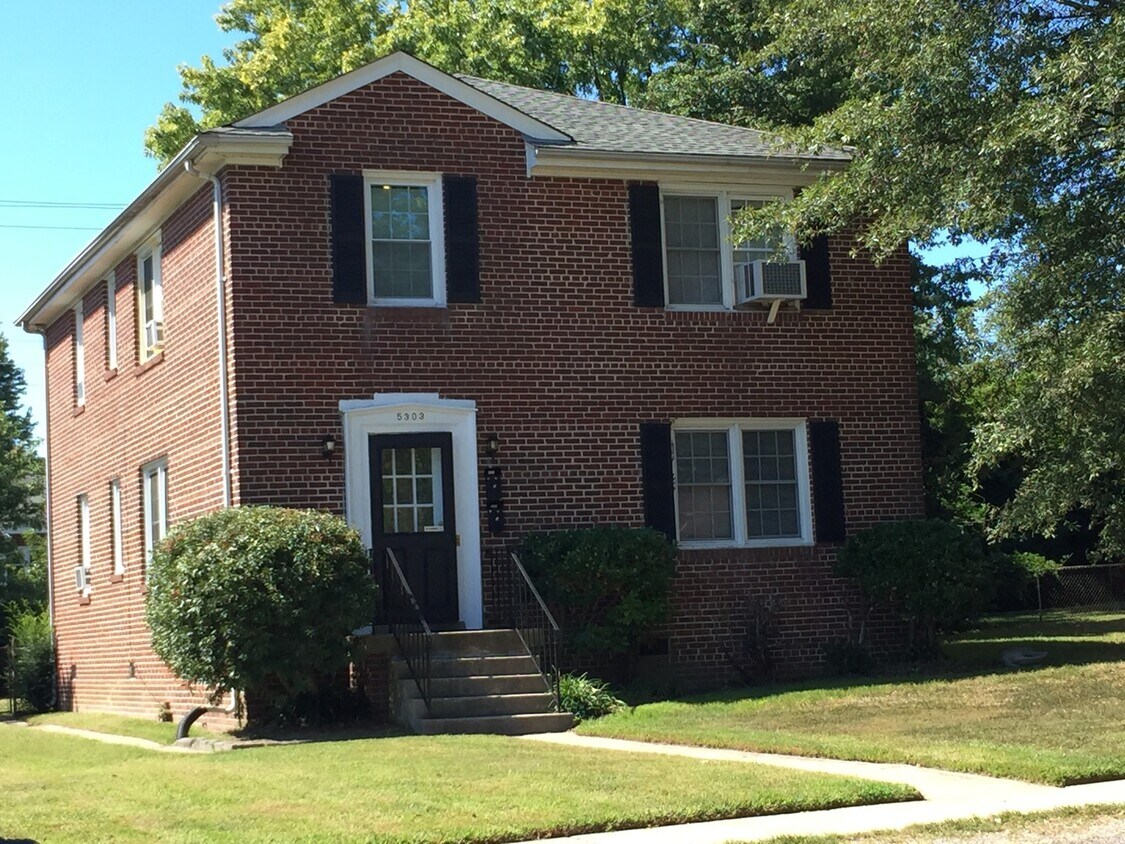 Primary Photo - 5303 W Franklin St