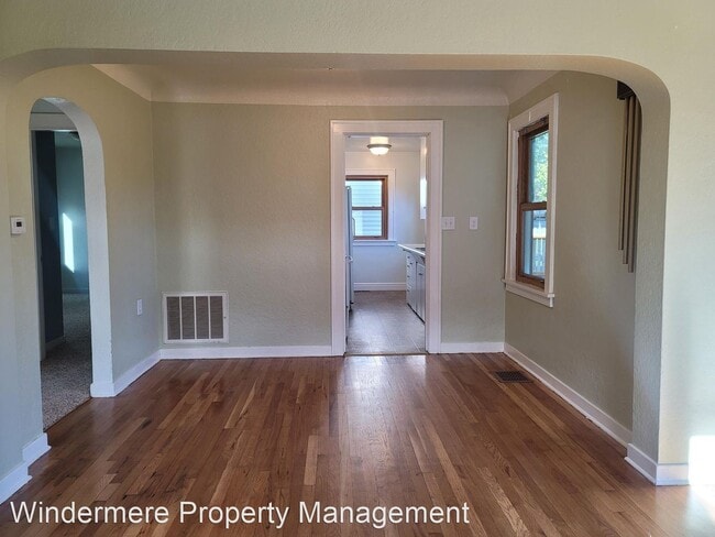 Building Photo - 2 br, 1 bath House - 1305 N Callow Avenue