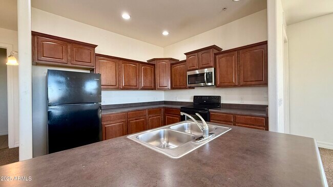 Foto del edificio - 1456 E 9th St